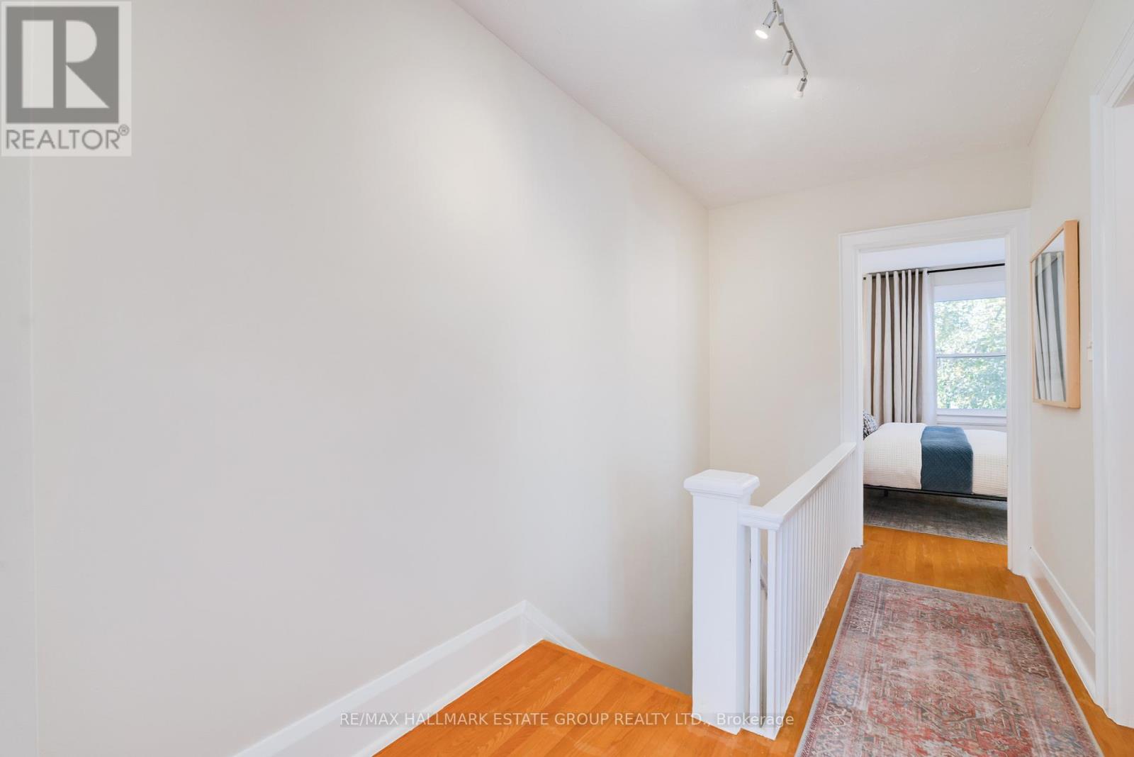 61 Springdale Boulevard, Toronto, Ontario  M4J 1W6 - Photo 14 - E12490202