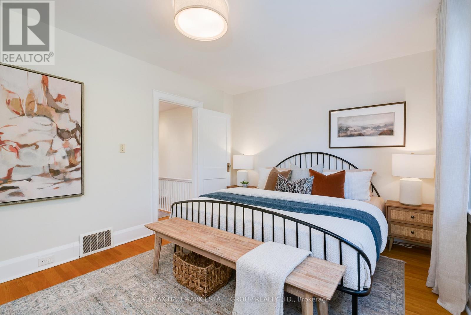 61 Springdale Boulevard, Toronto, Ontario  M4J 1W6 - Photo 17 - E12490202