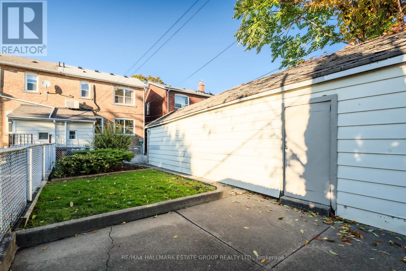 61 Springdale Boulevard, Toronto, Ontario  M4J 1W6 - Photo 39 - E12490202