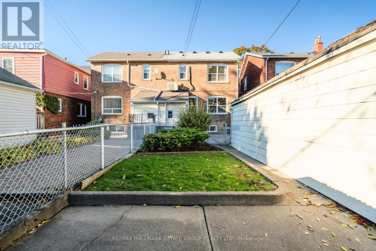 61 Springdale Boulevard, Toronto, Ontario  M4J 1W6 - Photo 40 - E12490202