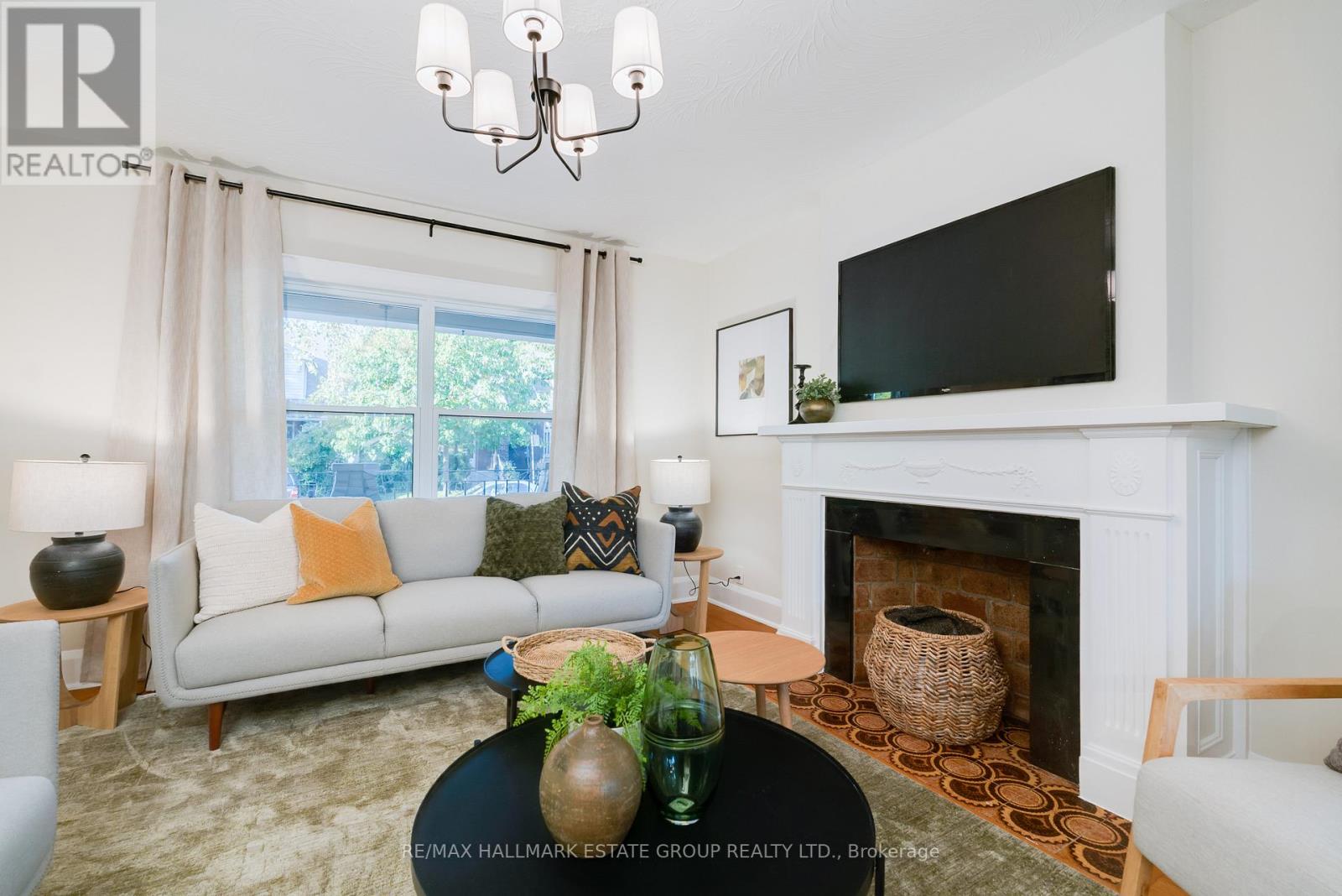 61 Springdale Boulevard, Toronto, Ontario  M4J 1W6 - Photo 6 - E12490202