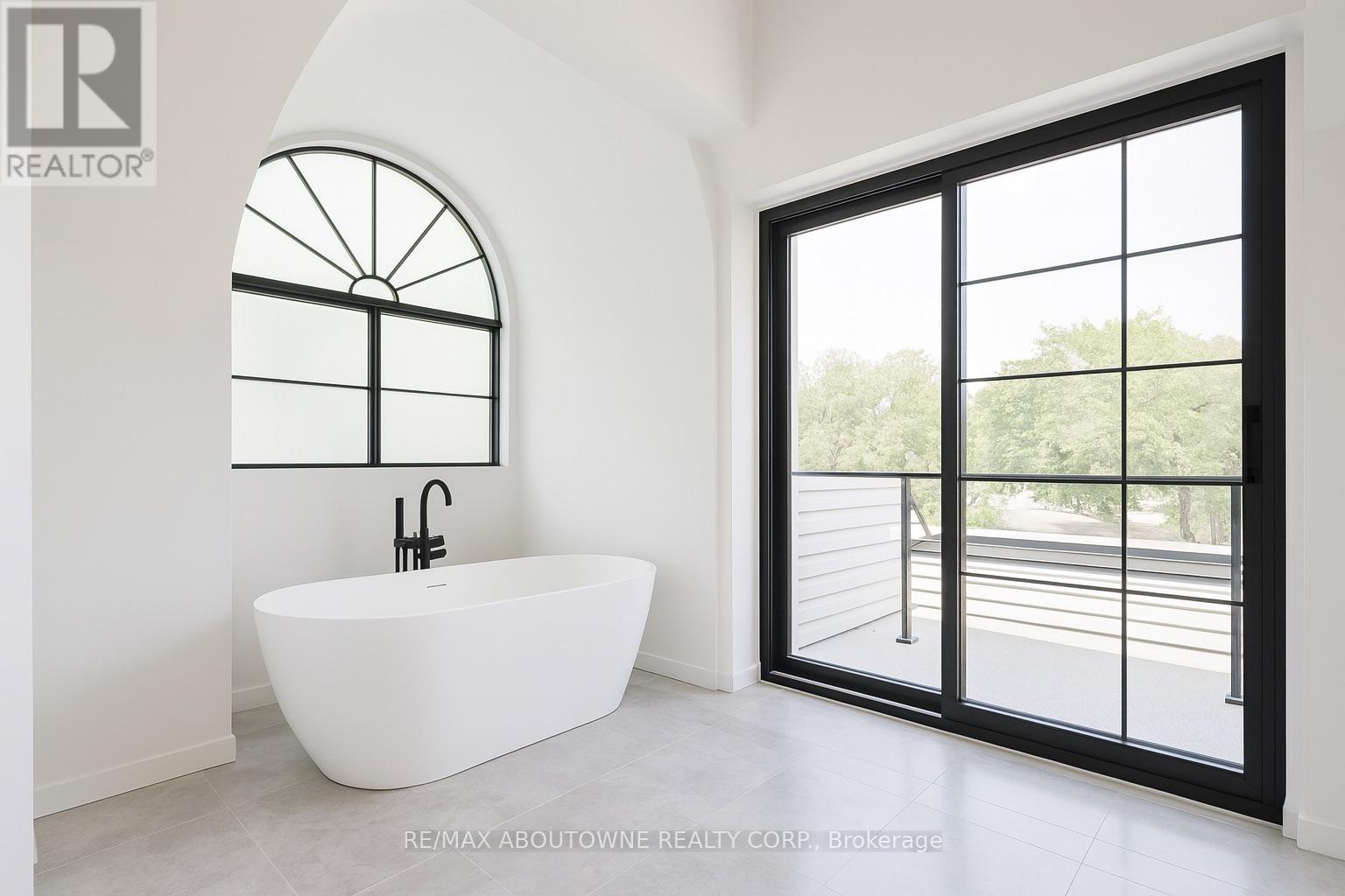 78 West River Street, Oakville (Br Bronte), Ontario  L6L 3B5 - Photo 31 - W12456105