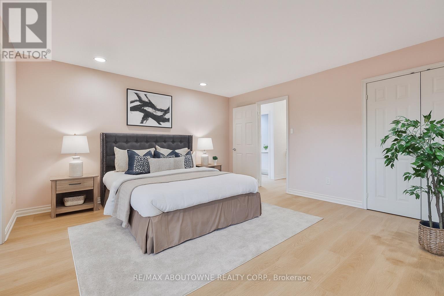 78 West River Street, Oakville (Br Bronte), Ontario  L6L 3B5 - Photo 26 - W12456105