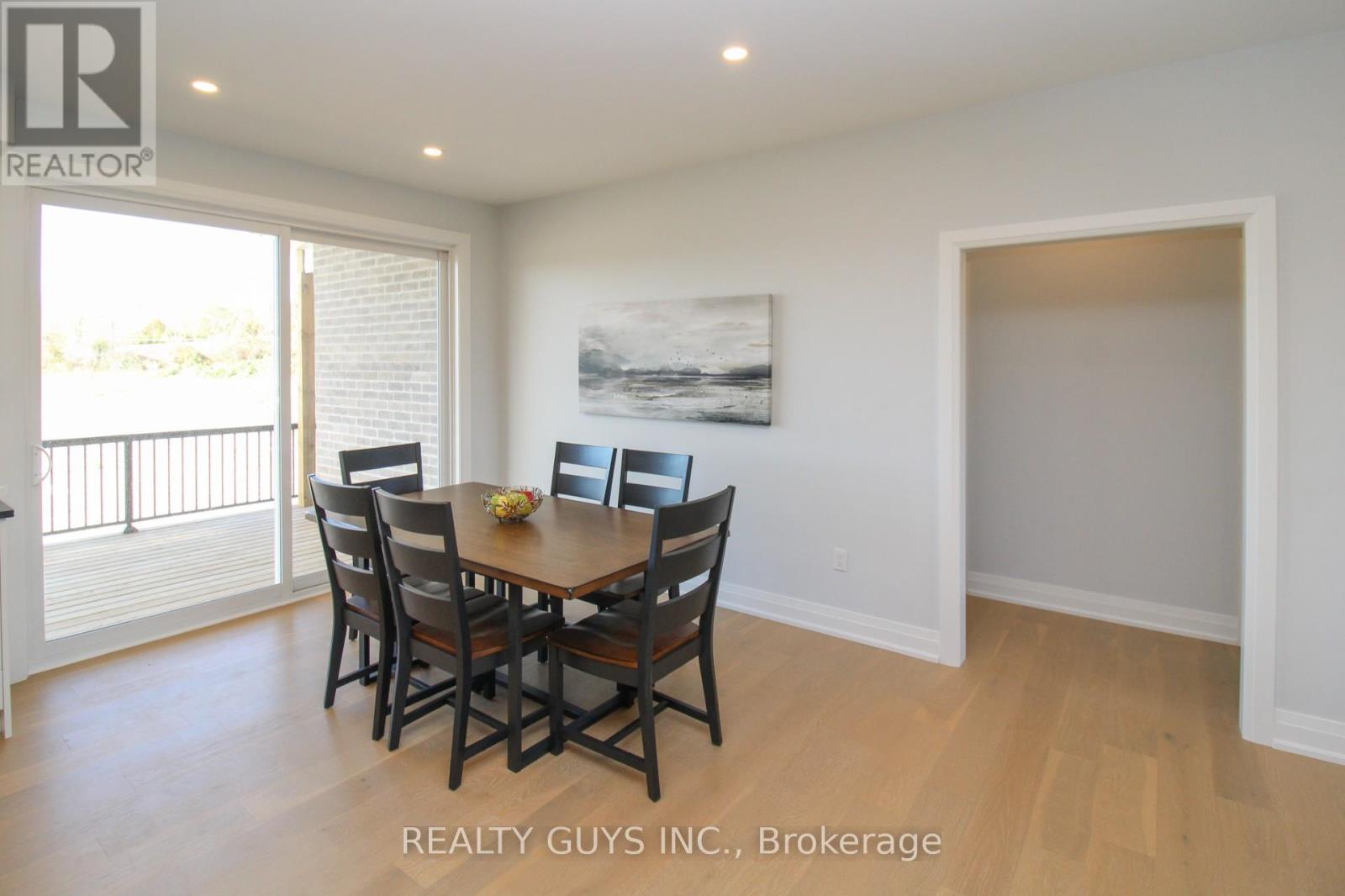 2418 Gwendolyn Court, Cavan Monaghan, Ontario  L0A 1C0 - Photo 17 - X12421092