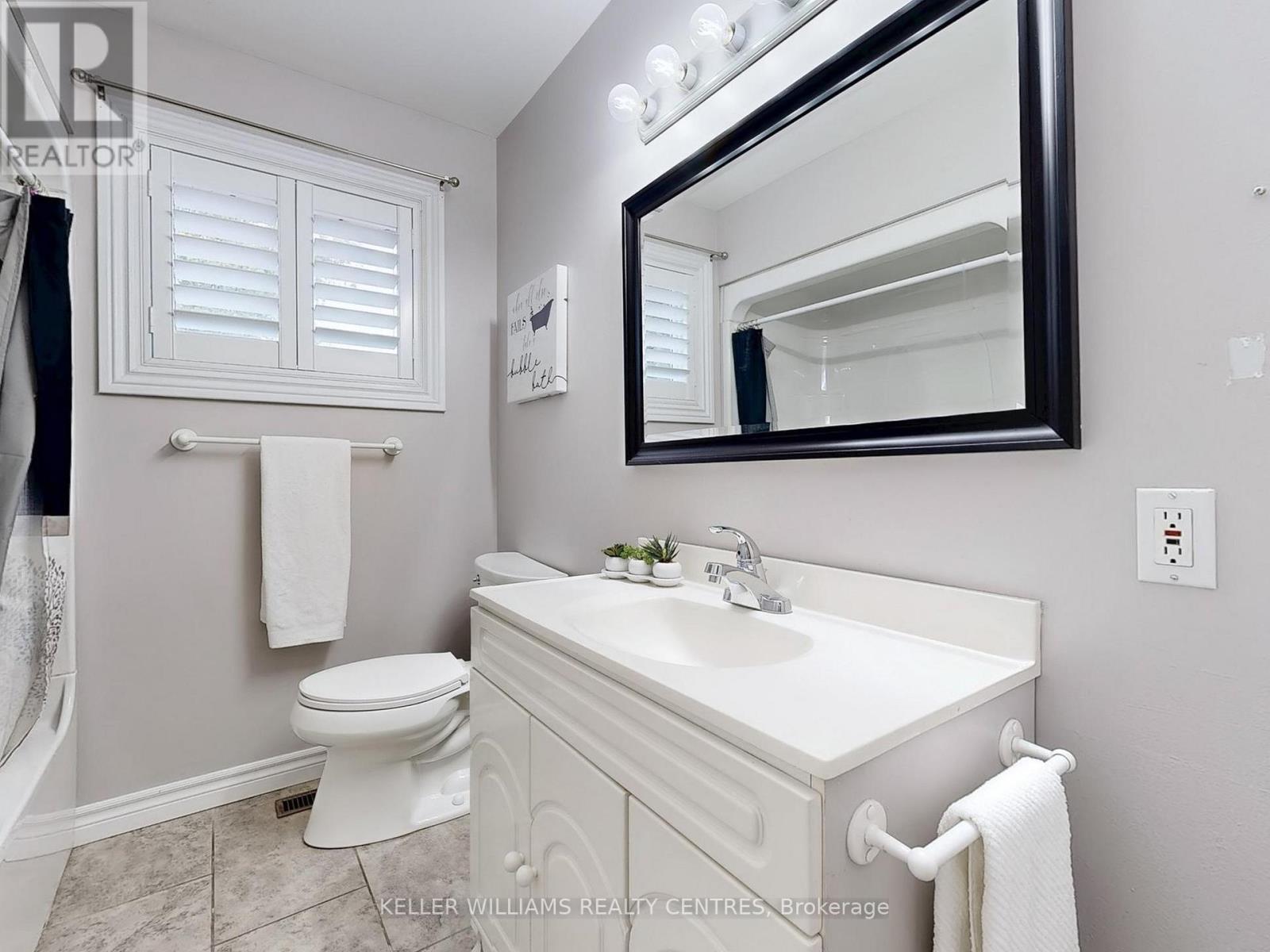 814 Arnold Crescent, Newmarket, Ontario  L3Y 2E2 - Photo 14 - N12489974