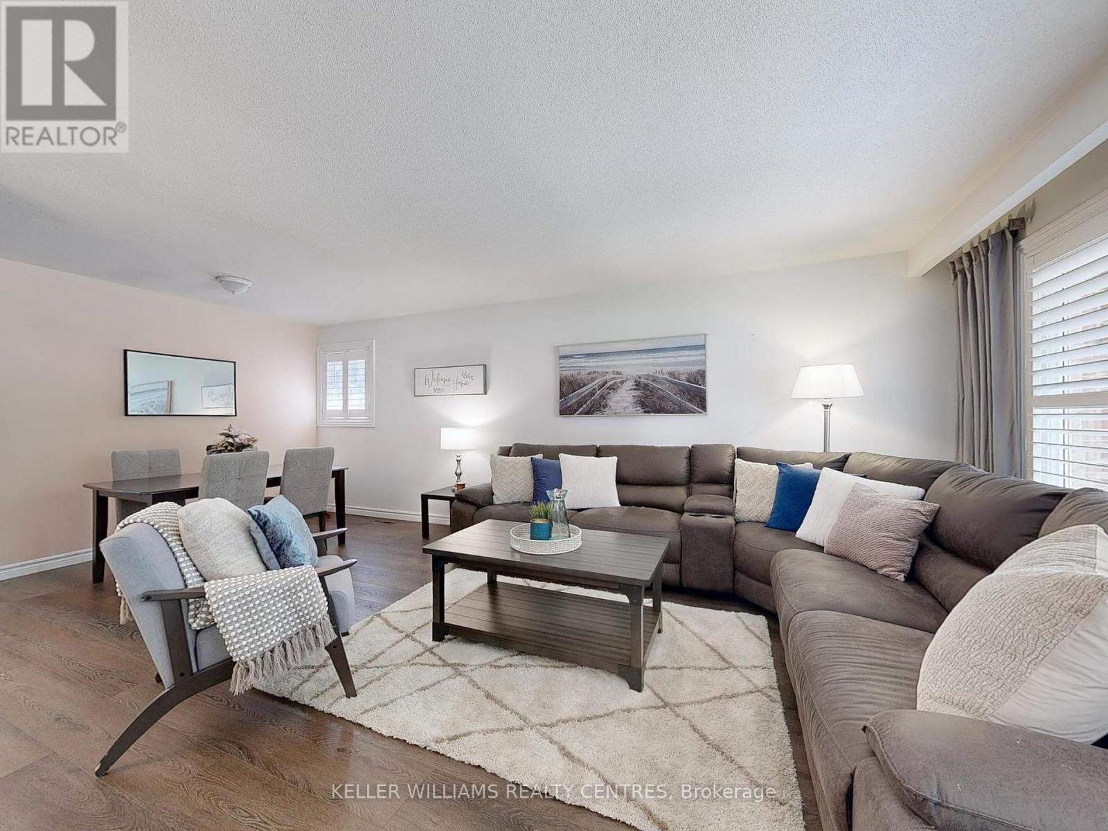 814 Arnold Crescent, Newmarket, Ontario  L3Y 2E2 - Photo 4 - N12489974