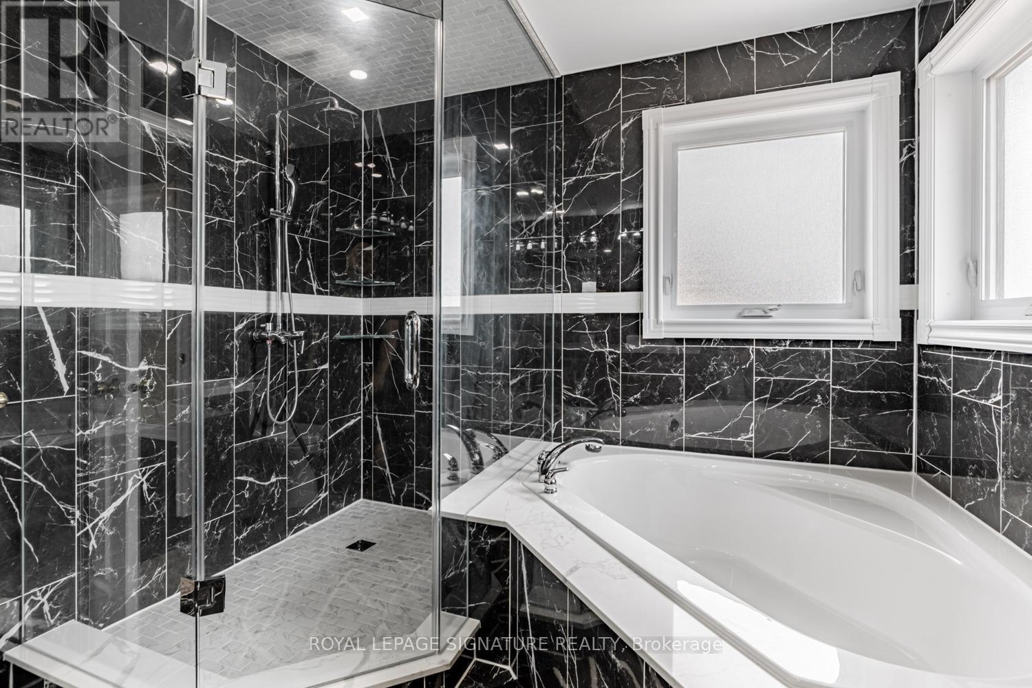 5 Sandcherry Avenue, Markham, Ontario  L3S 4B3 - Photo 15 - N12490104