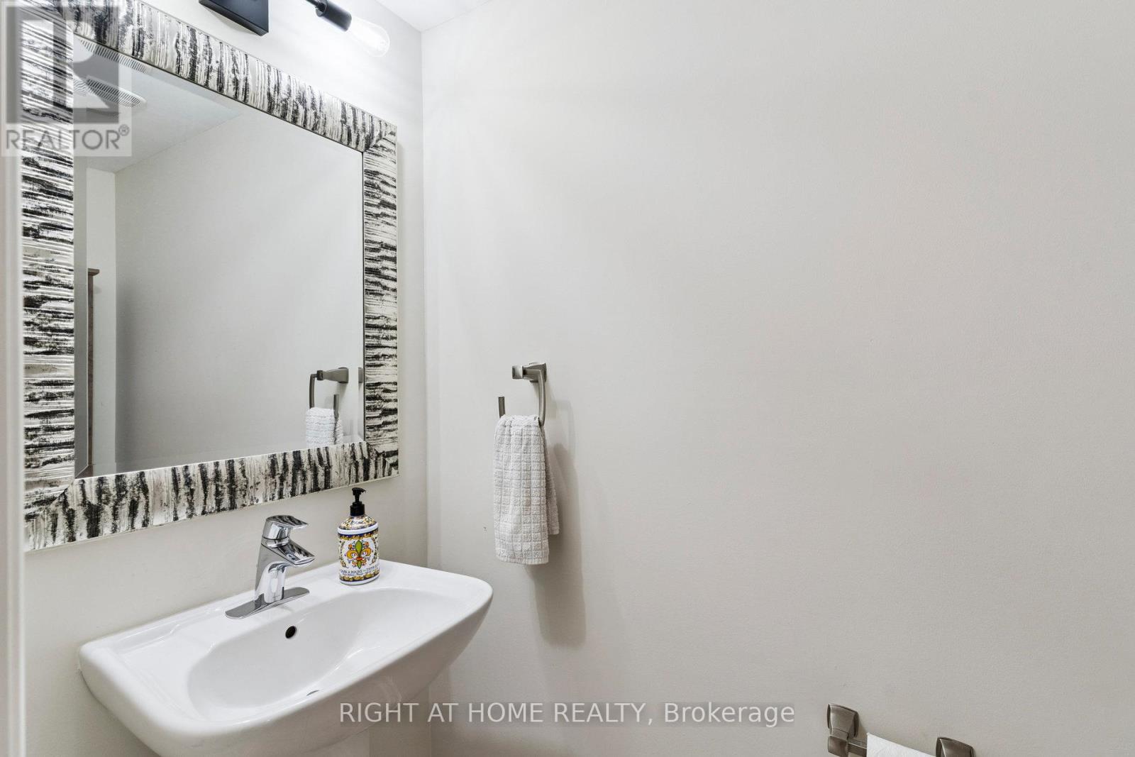 30 Boadway Crescent, Whitchurch-Stouffville, Ontario  L4A 1Y2 - Photo 21 - N12490150