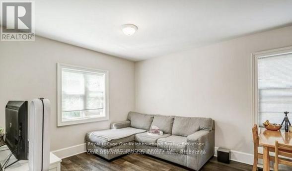 81 Wellington Street E, Aurora, Ontario  L4G 1H7 - Photo 12 - N12490170