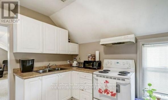 81 Wellington Street E, Aurora, Ontario  L4G 1H7 - Photo 28 - N12490170