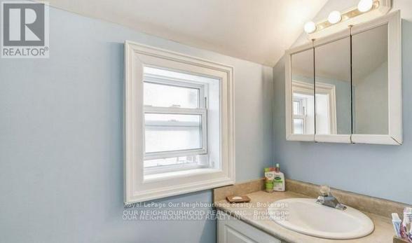 81 Wellington Street E, Aurora, Ontario  L4G 1H7 - Photo 34 - N12490170