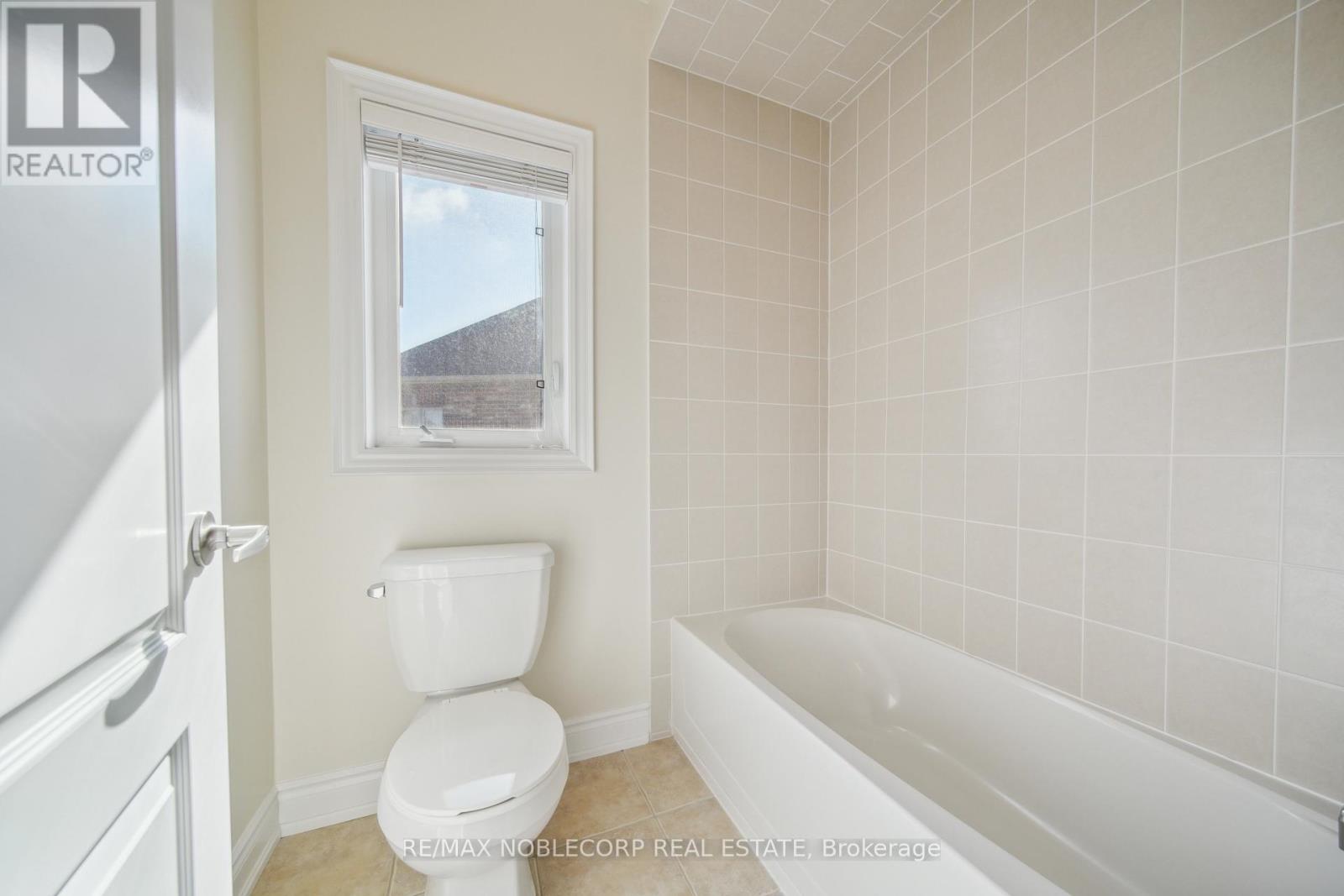 27 Gorman Avenue, Vaughan, Ontario  L4H 3L4 - Photo 39 - N12490186