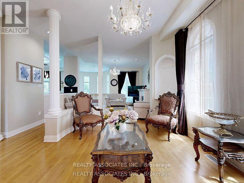 2 Lord Nelson Court, Richmond Hill, Ontario  L4S 1Y1 - Photo 13 - N12490214