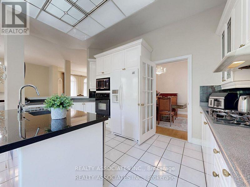 2 Lord Nelson Court, Richmond Hill, Ontario  L4S 1Y1 - Photo 19 - N12490214