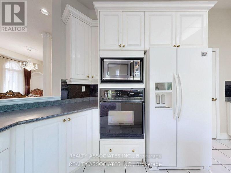 2 Lord Nelson Court, Richmond Hill, Ontario  L4S 1Y1 - Photo 24 - N12490214