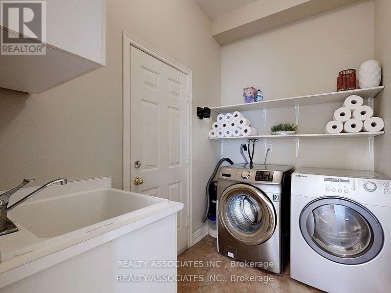 2 Lord Nelson Court, Richmond Hill, Ontario  L4S 1Y1 - Photo 29 - N12490214