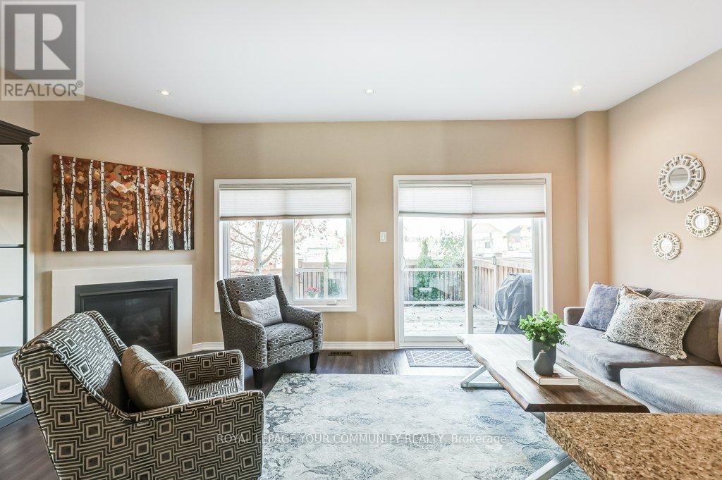 98 Kellington Trail, Whitchurch-Stouffville (Stouffville), Ontario  L4A 1X6 - Photo 15 - N12490244