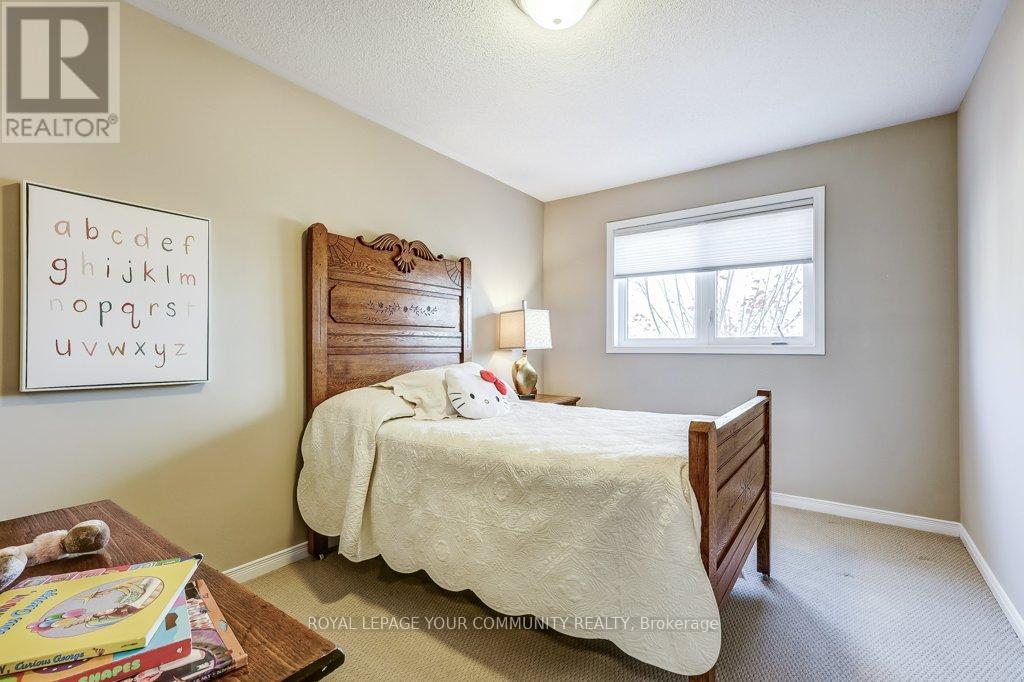 98 Kellington Trail, Whitchurch-Stouffville (Stouffville), Ontario  L4A 1X6 - Photo 18 - N12490244