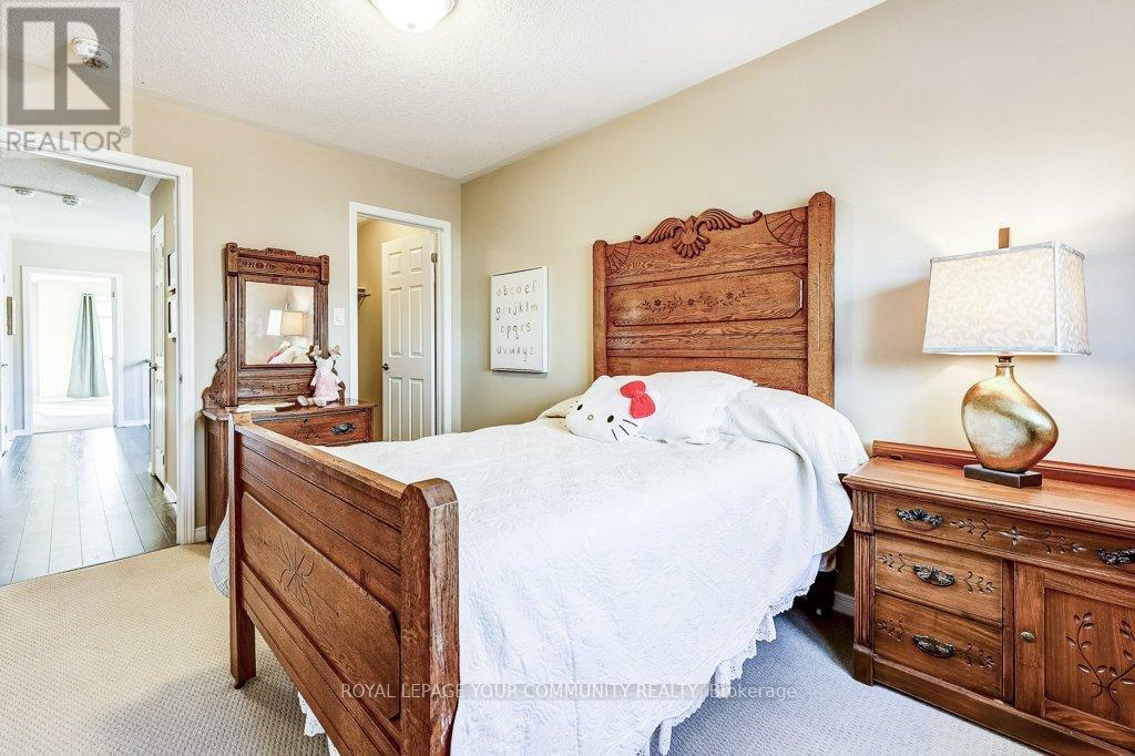 98 Kellington Trail, Whitchurch-Stouffville (Stouffville), Ontario  L4A 1X6 - Photo 19 - N12490244