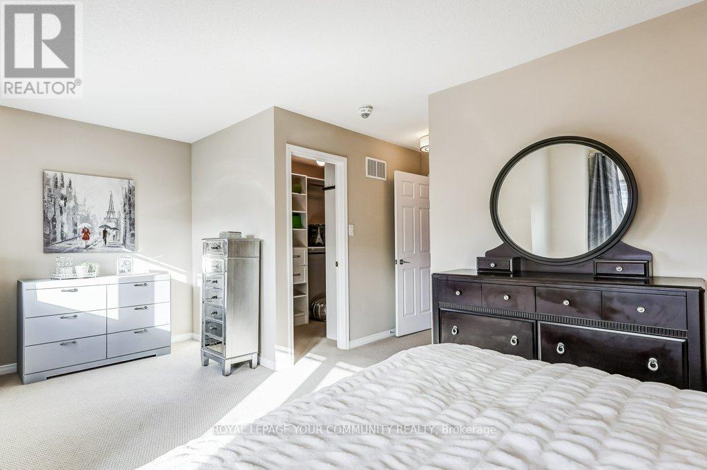 98 Kellington Trail, Whitchurch-Stouffville (Stouffville), Ontario  L4A 1X6 - Photo 24 - N12490244