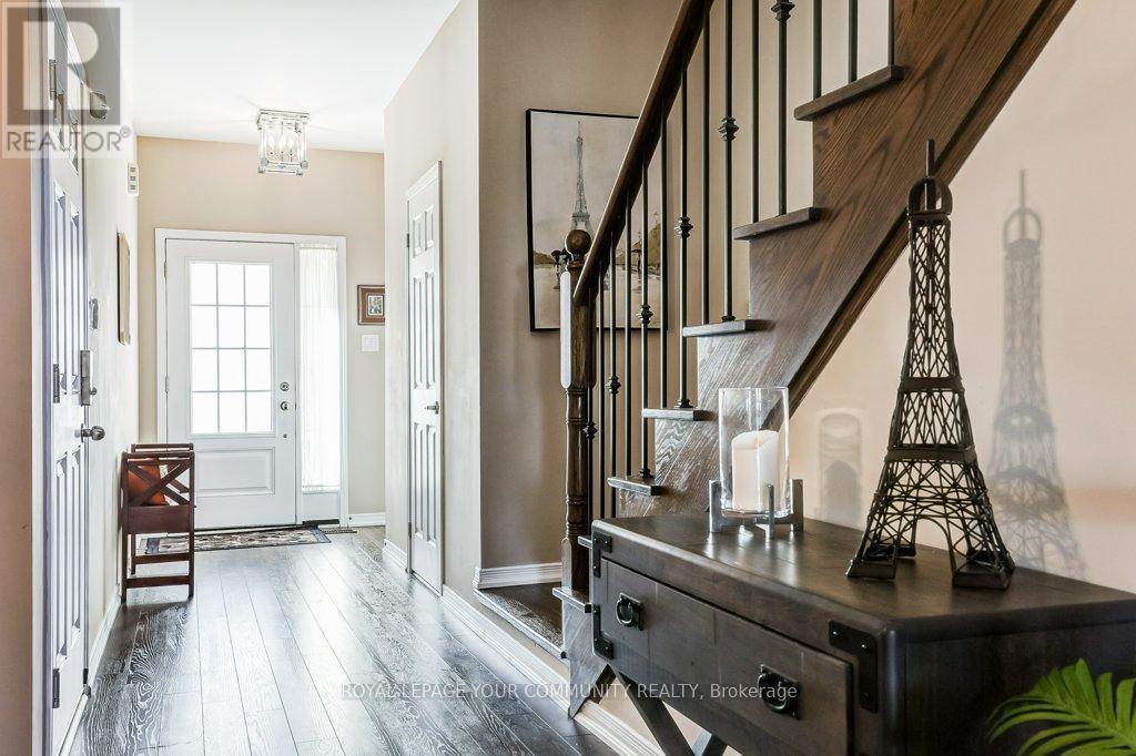 98 Kellington Trail, Whitchurch-Stouffville (Stouffville), Ontario  L4A 1X6 - Photo 7 - N12490244