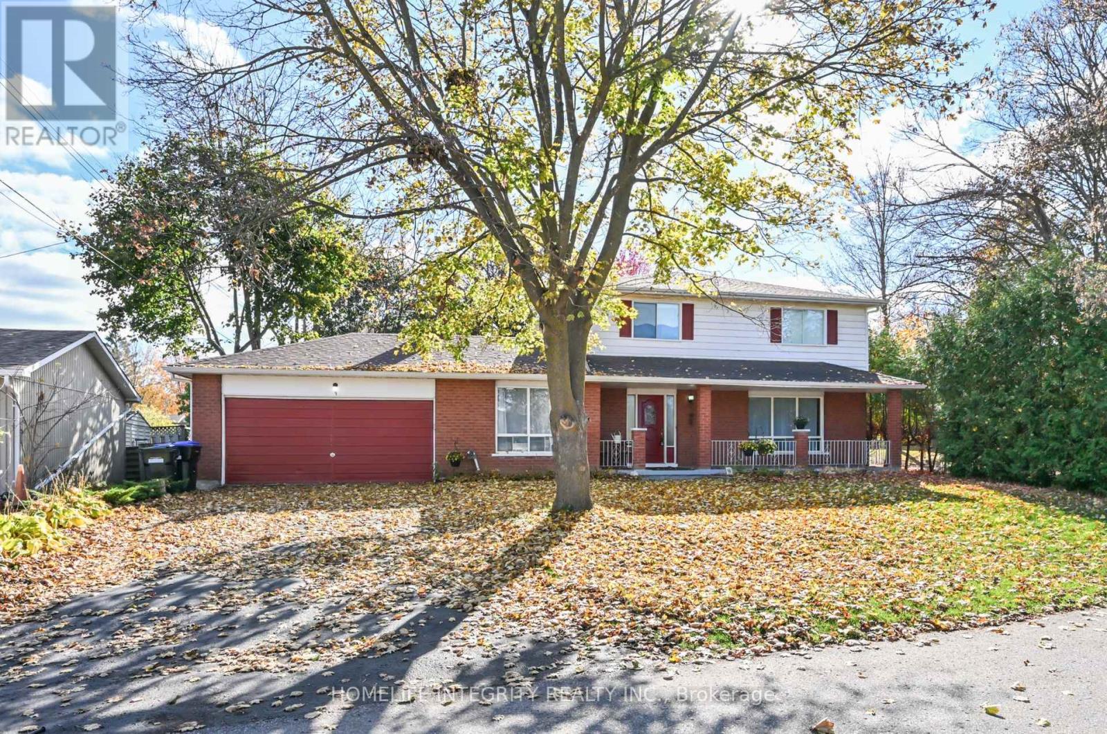 9 Greenaway Street, New Tecumseth, Ontario  L0G 1W0 - Photo 2 - N12490252