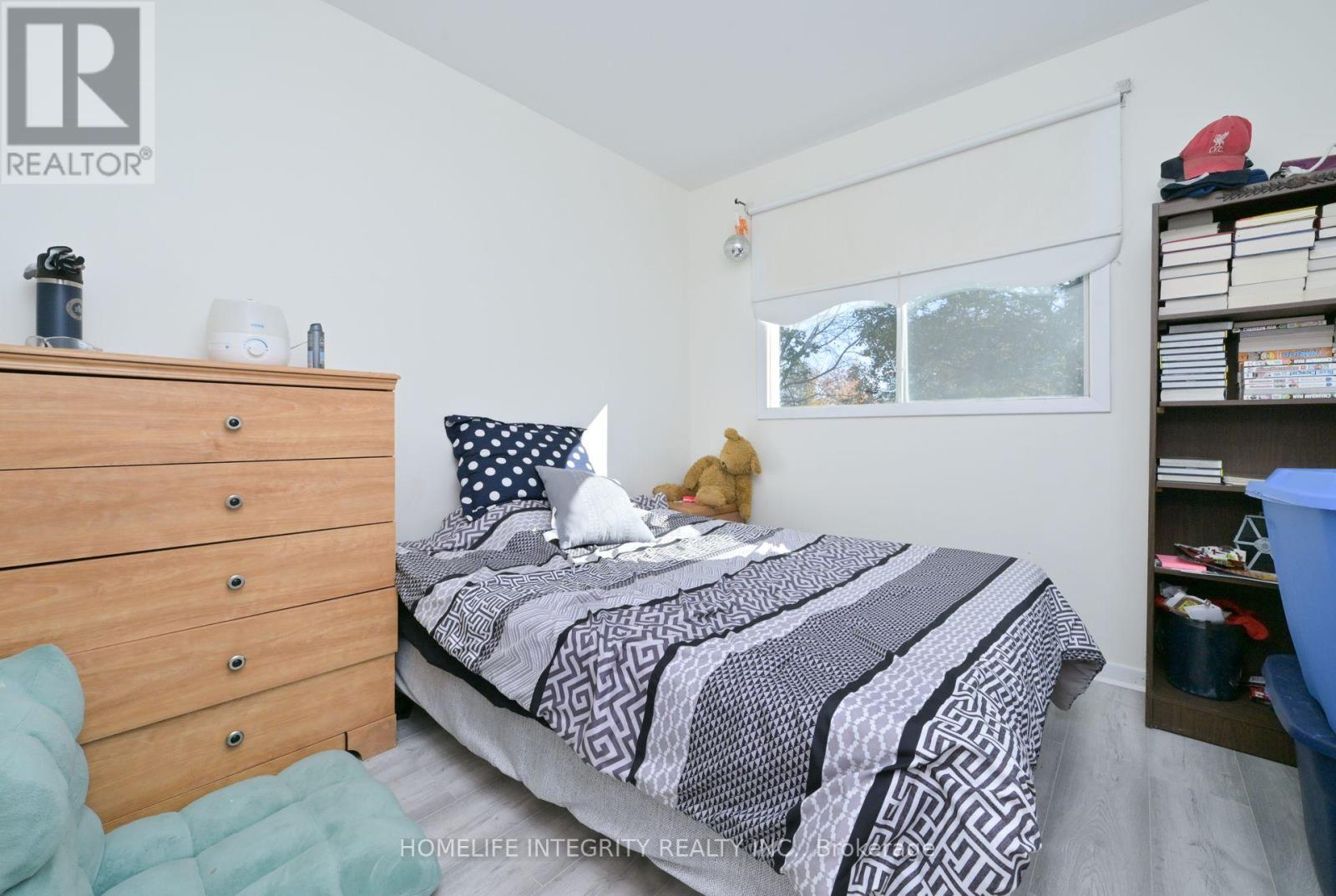 9 Greenaway Street, New Tecumseth, Ontario  L0G 1W0 - Photo 22 - N12490252