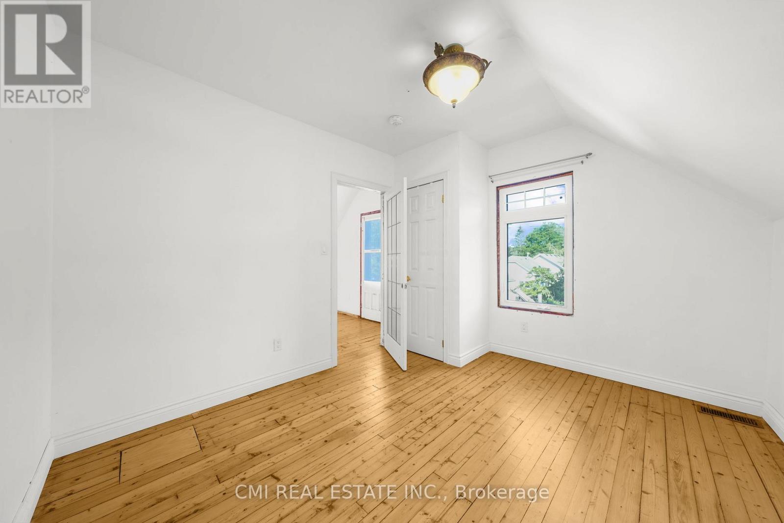 43 Perry Street, Barrie (Queen's Park), Ontario  L4N 2G2 - Photo 22 - S12489984