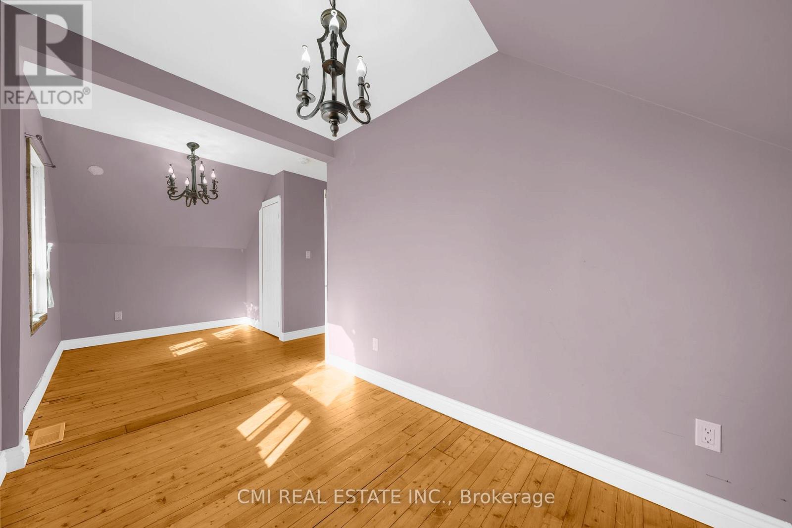 43 Perry Street, Barrie (Queen's Park), Ontario  L4N 2G2 - Photo 24 - S12489984