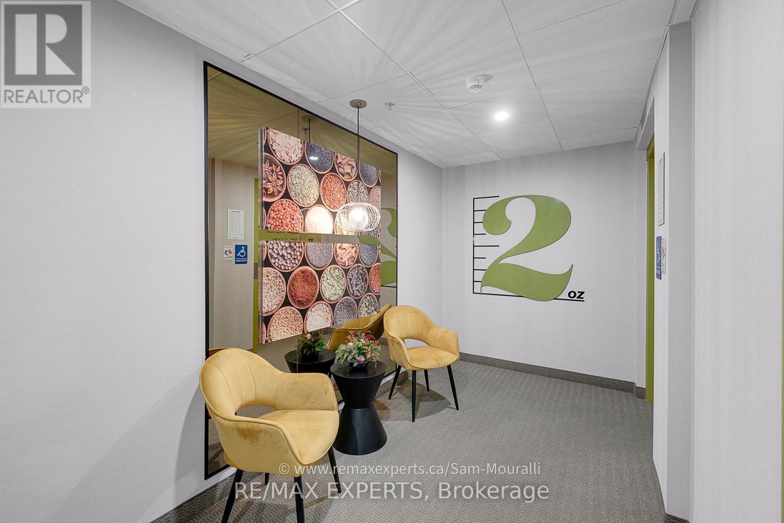 207 - 6 Spice Way, Barrie, Ontario  L9J 0J9 - Photo 12 - S12490156