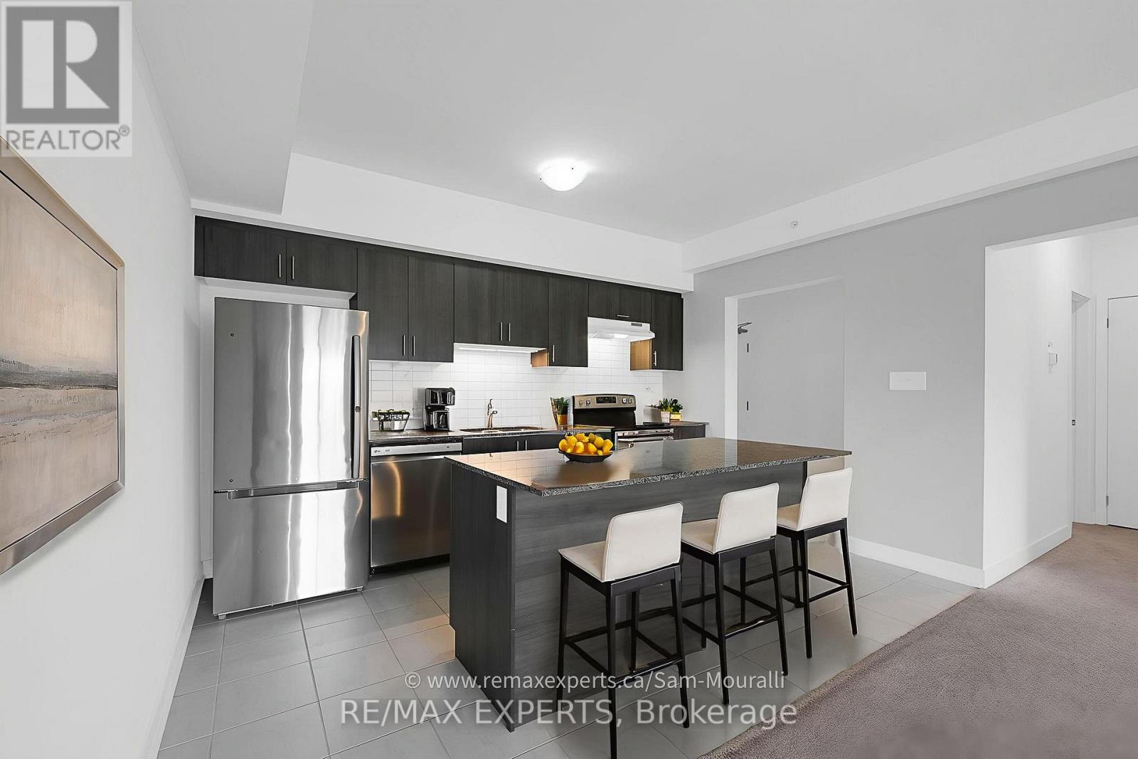 207 - 6 Spice Way, Barrie, Ontario  L9J 0J9 - Photo 18 - S12490156