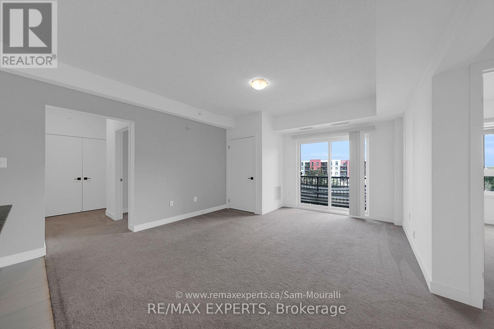 207 - 6 Spice Way, Barrie, Ontario  L9J 0J9 - Photo 21 - S12490156