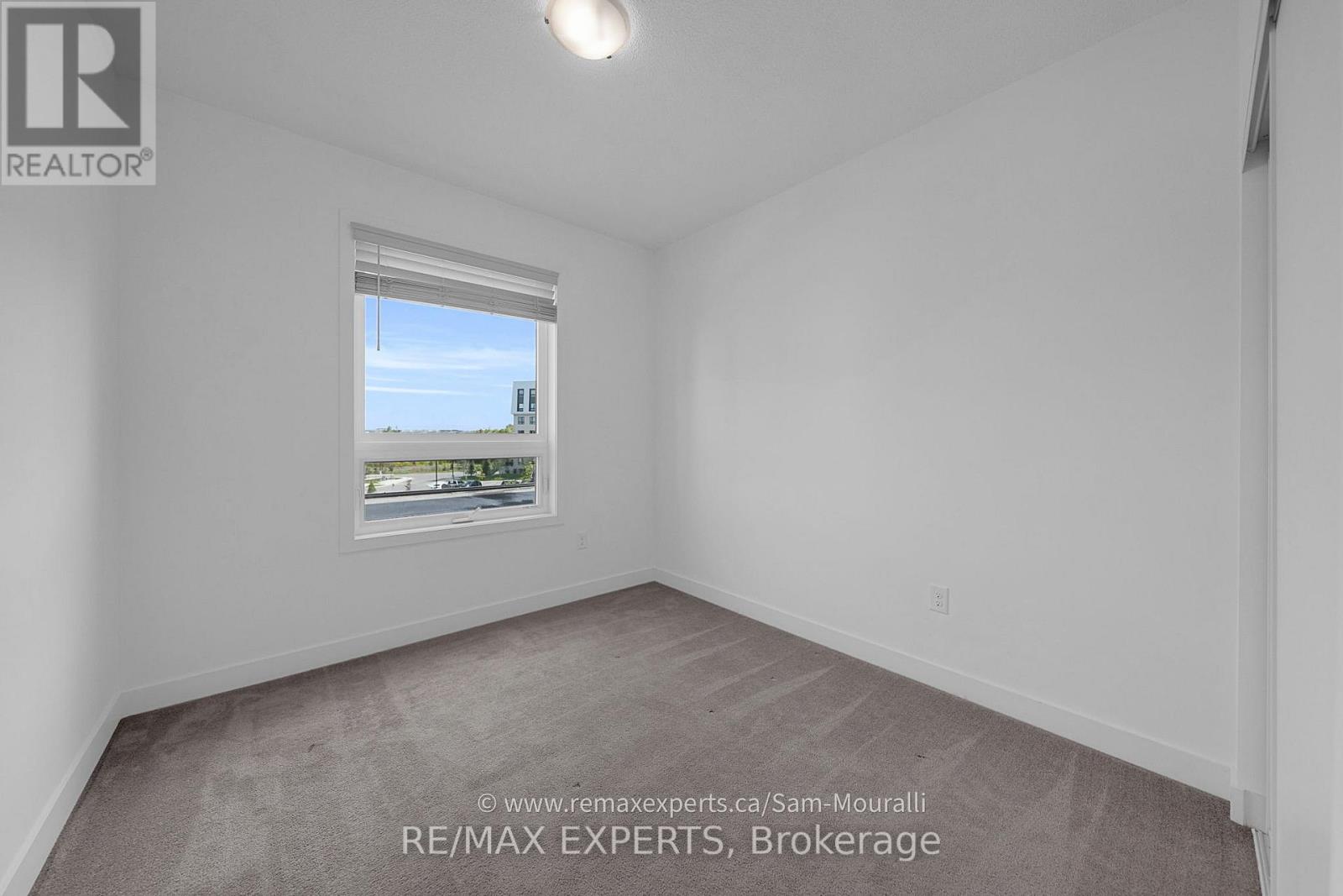 207 - 6 Spice Way, Barrie, Ontario  L9J 0J9 - Photo 24 - S12490156