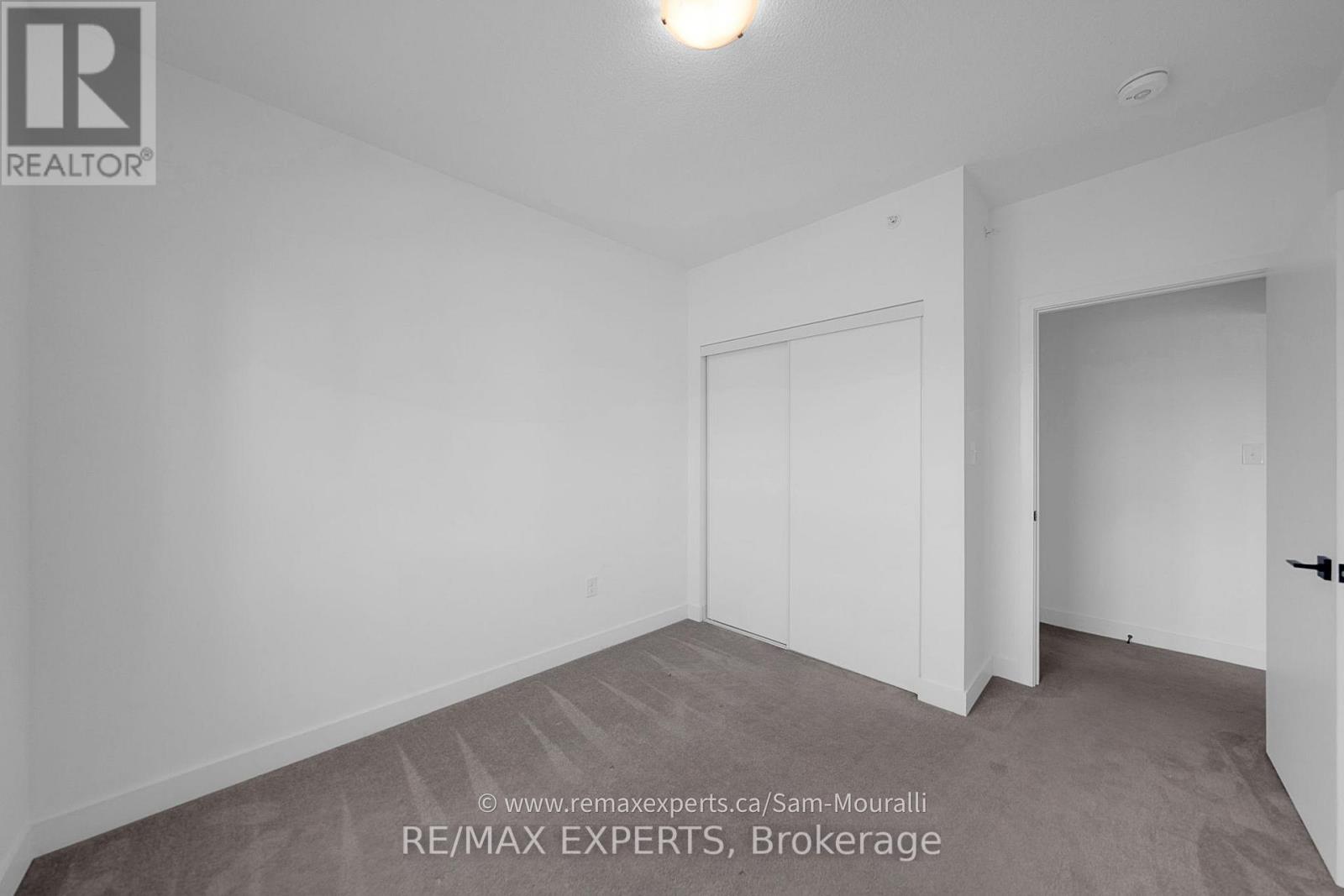 207 - 6 Spice Way, Barrie, Ontario  L9J 0J9 - Photo 26 - S12490156