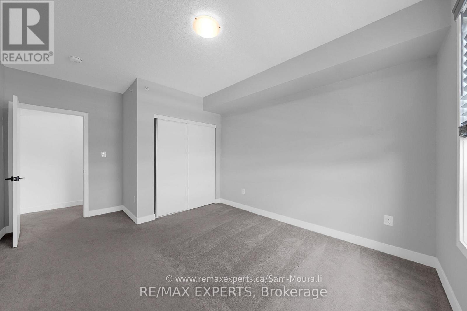 207 - 6 Spice Way, Barrie, Ontario  L9J 0J9 - Photo 29 - S12490156