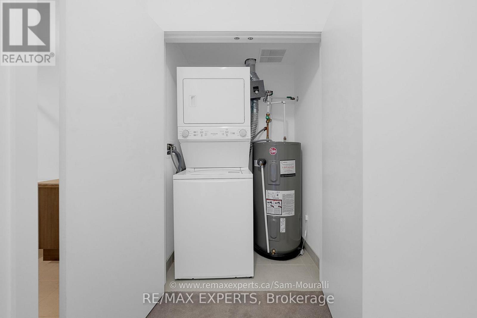 207 - 6 Spice Way, Barrie, Ontario  L9J 0J9 - Photo 34 - S12490156