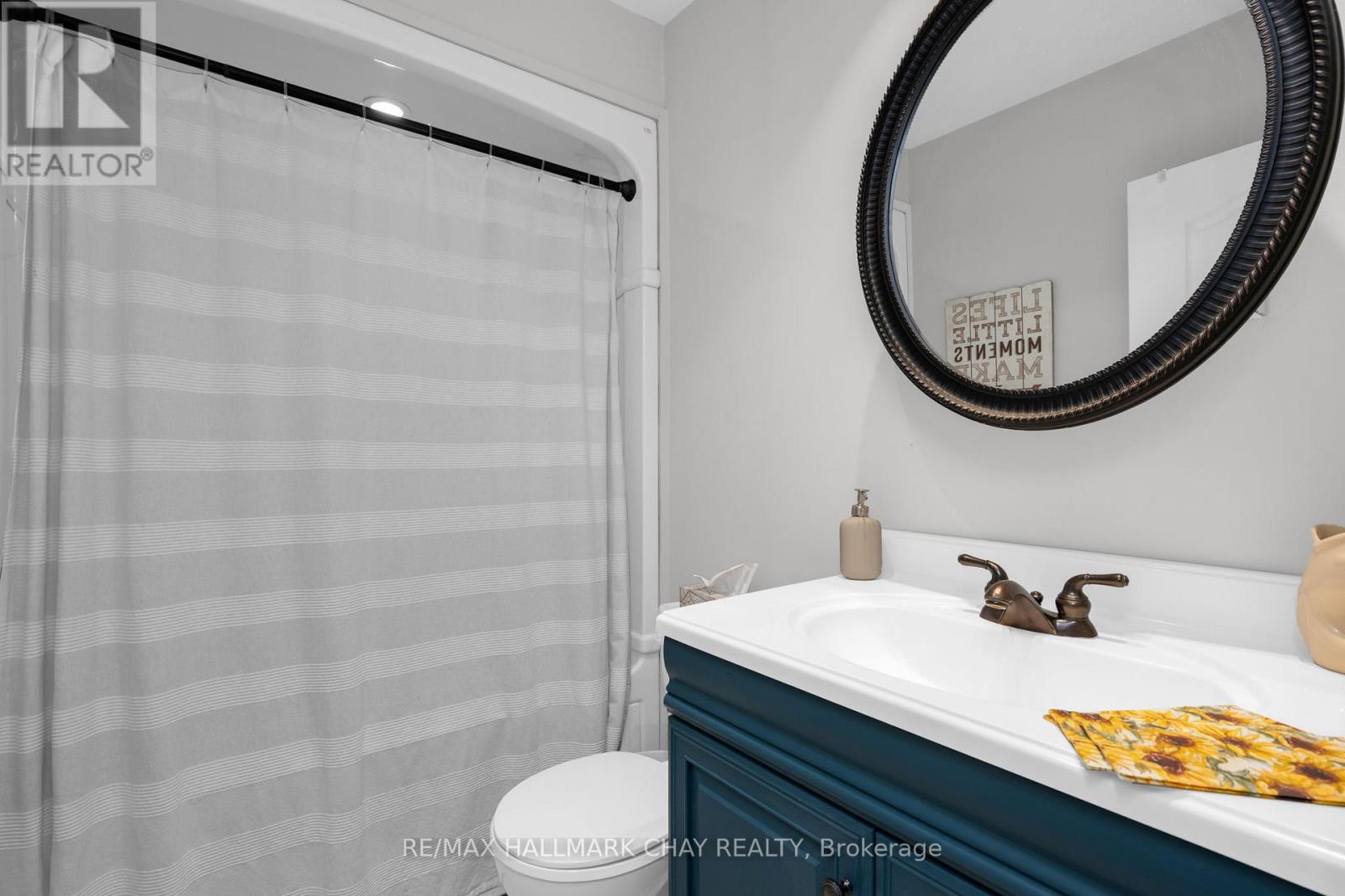 15 Bothwell Crescent, Barrie (Wellington), Ontario  L4M 2S7 - Photo 19 - S12490168