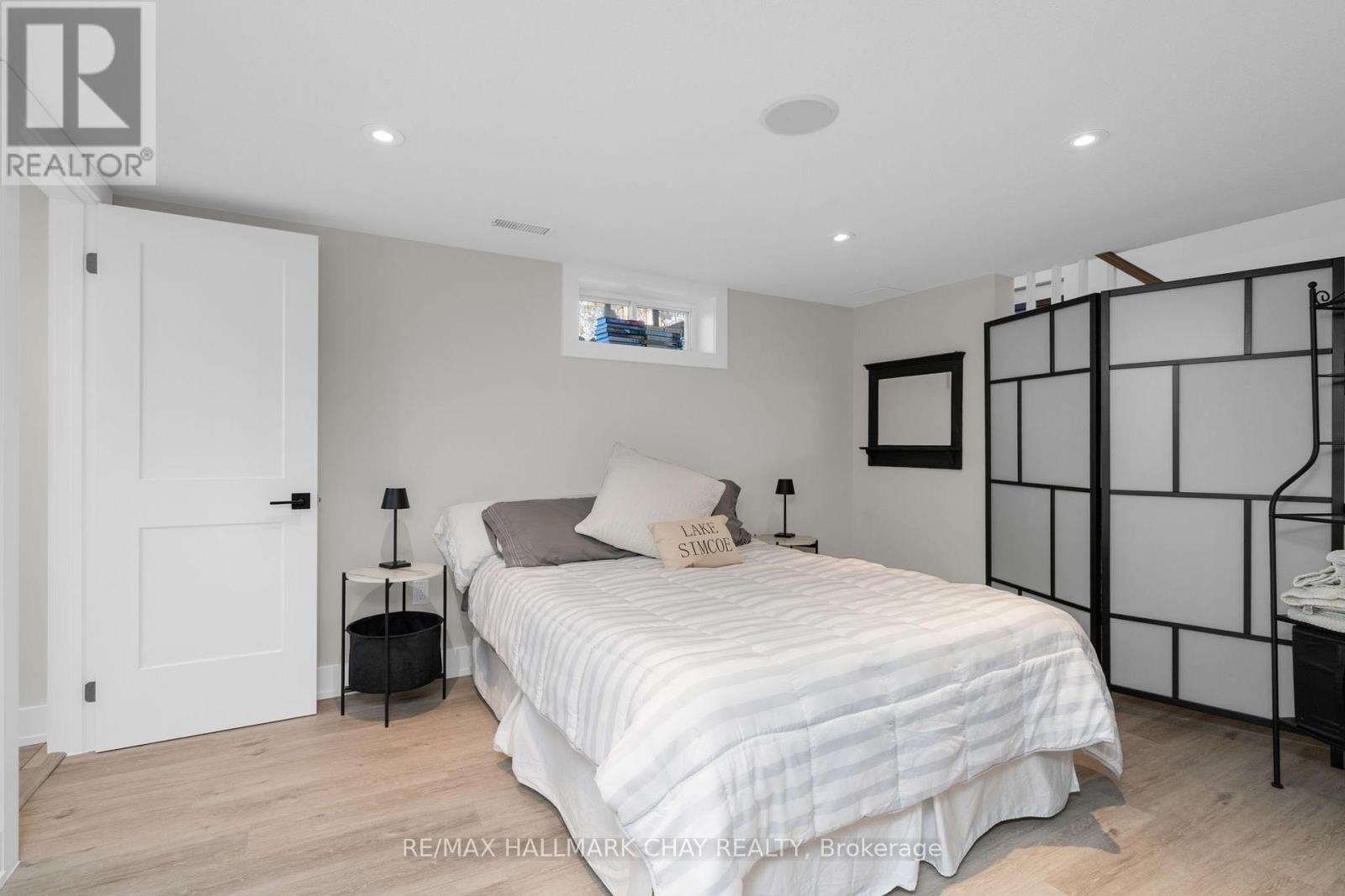 15 Bothwell Crescent, Barrie (Wellington), Ontario  L4M 2S7 - Photo 29 - S12490168