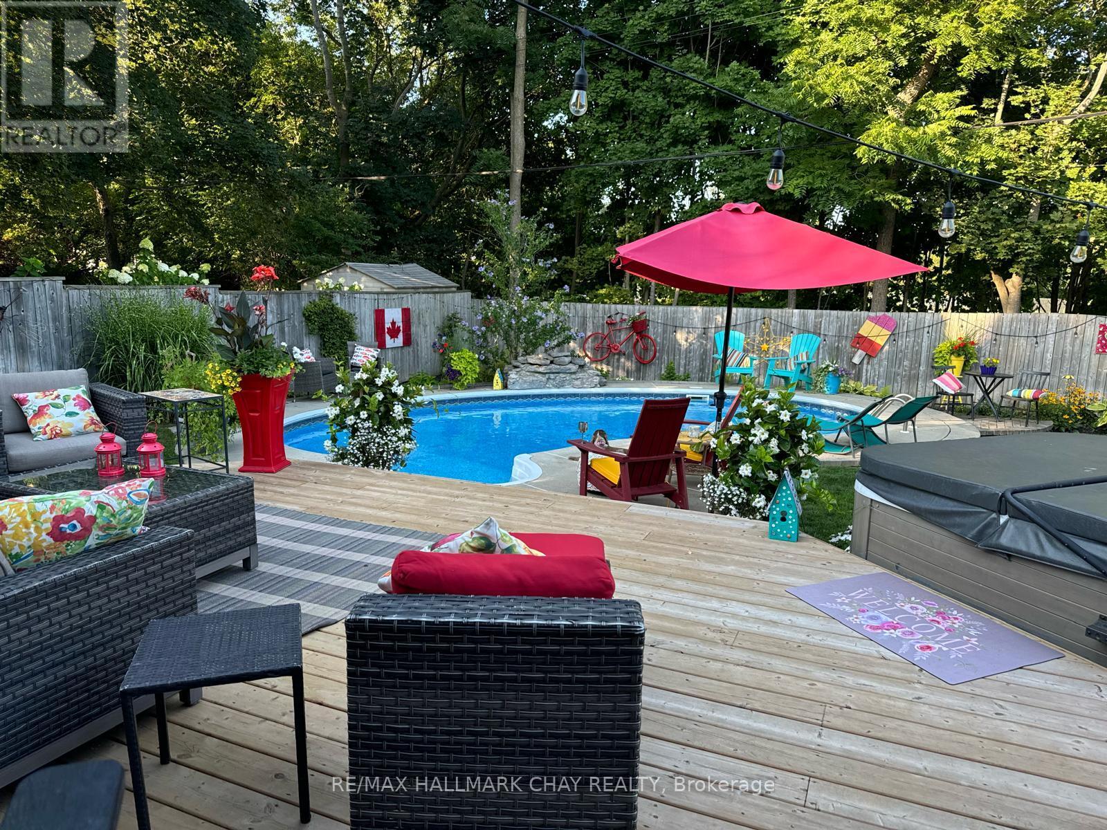 15 Bothwell Crescent, Barrie (Wellington), Ontario  L4M 2S7 - Photo 3 - S12490168