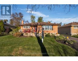 15 BOTHWELL CRESCENT, Barrie, Ontario