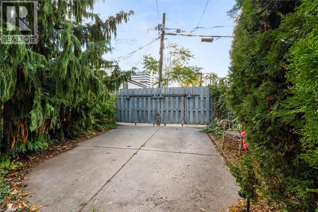 158 Wilson Street, Hamilton, Ontario  L8R 1E2 - Photo 38 - 40782117