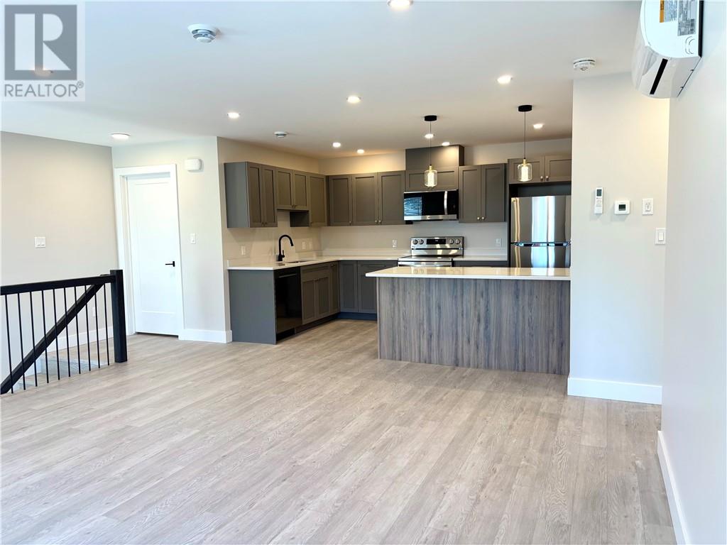 214 Moonlight Avenue, Sudbury, Ontario  P3B 3W1 - Photo 2 - 2125436