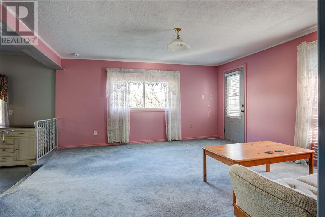 845 Hendrie, Estaire, Ontario  P3E 4N1 - Photo 11 - 2125429