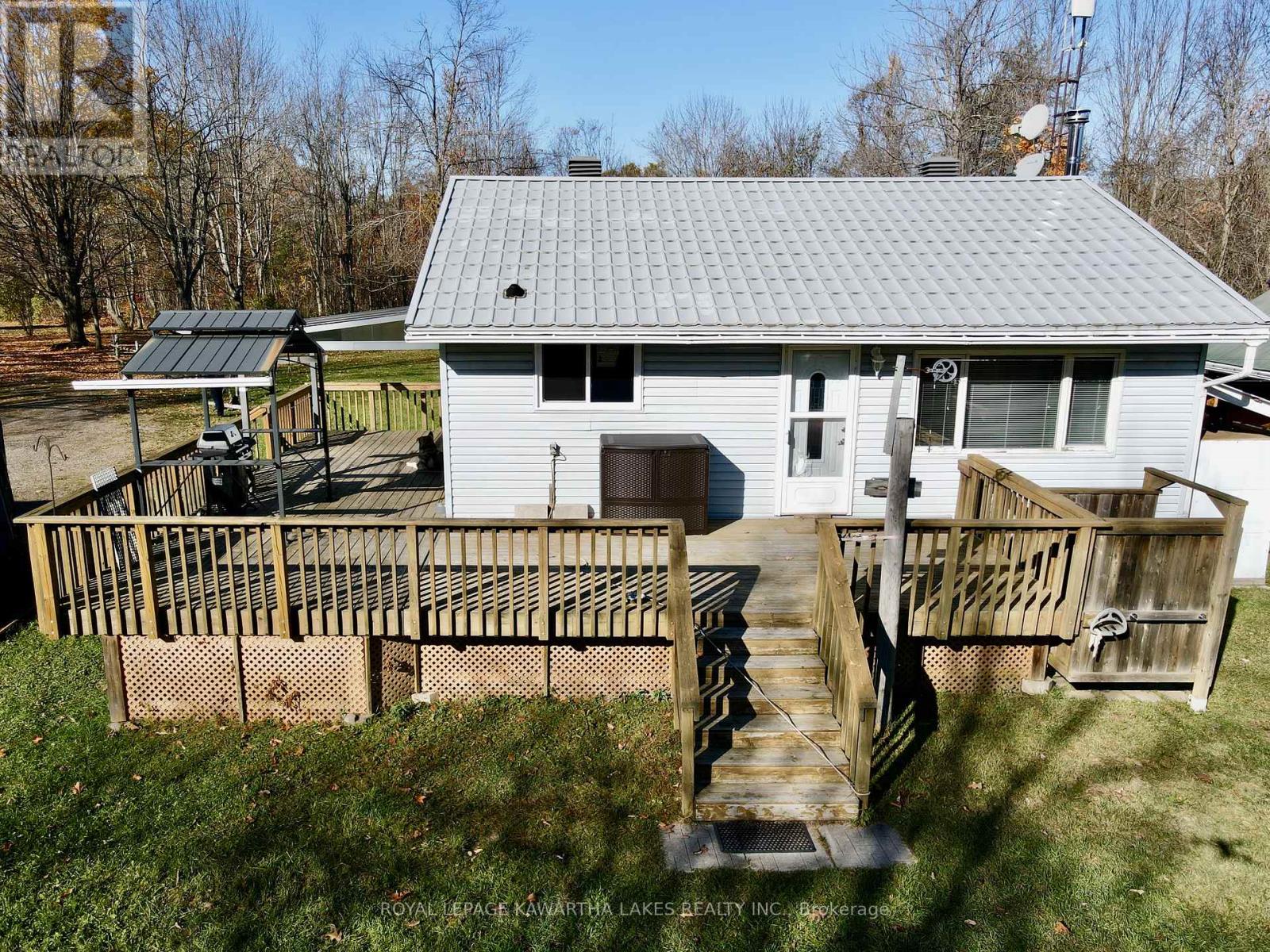 1721 Newton Street, Tay, Ontario  L0K 1N0 - Photo 10 - S12490278