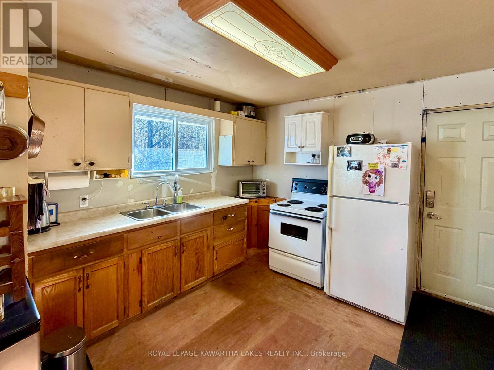 1721 Newton Street, Tay, Ontario  L0K 1N0 - Photo 13 - S12490278