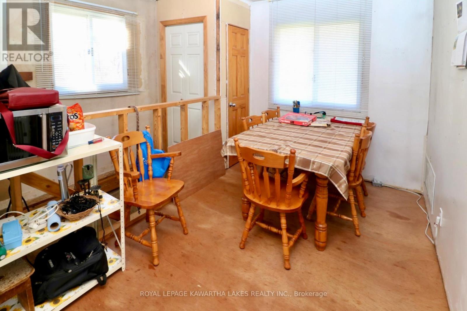 1721 Newton Street, Tay, Ontario  L0K 1N0 - Photo 21 - S12490278