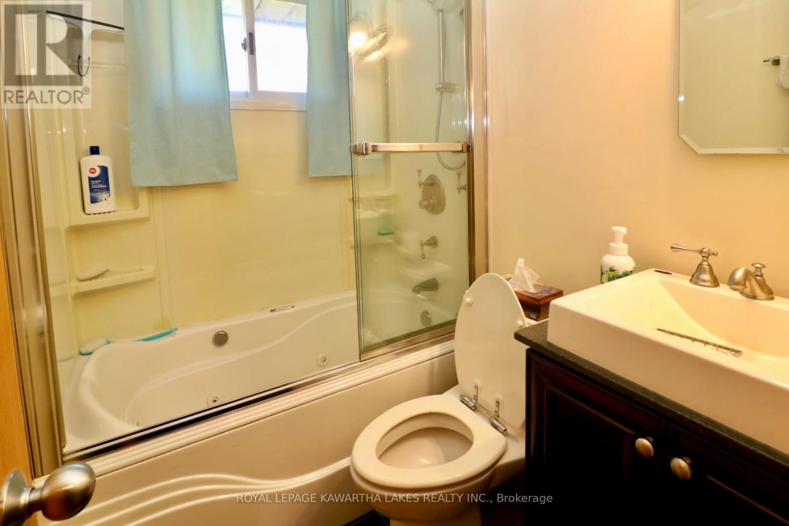 1721 Newton Street, Tay, Ontario  L0K 1N0 - Photo 23 - S12490278