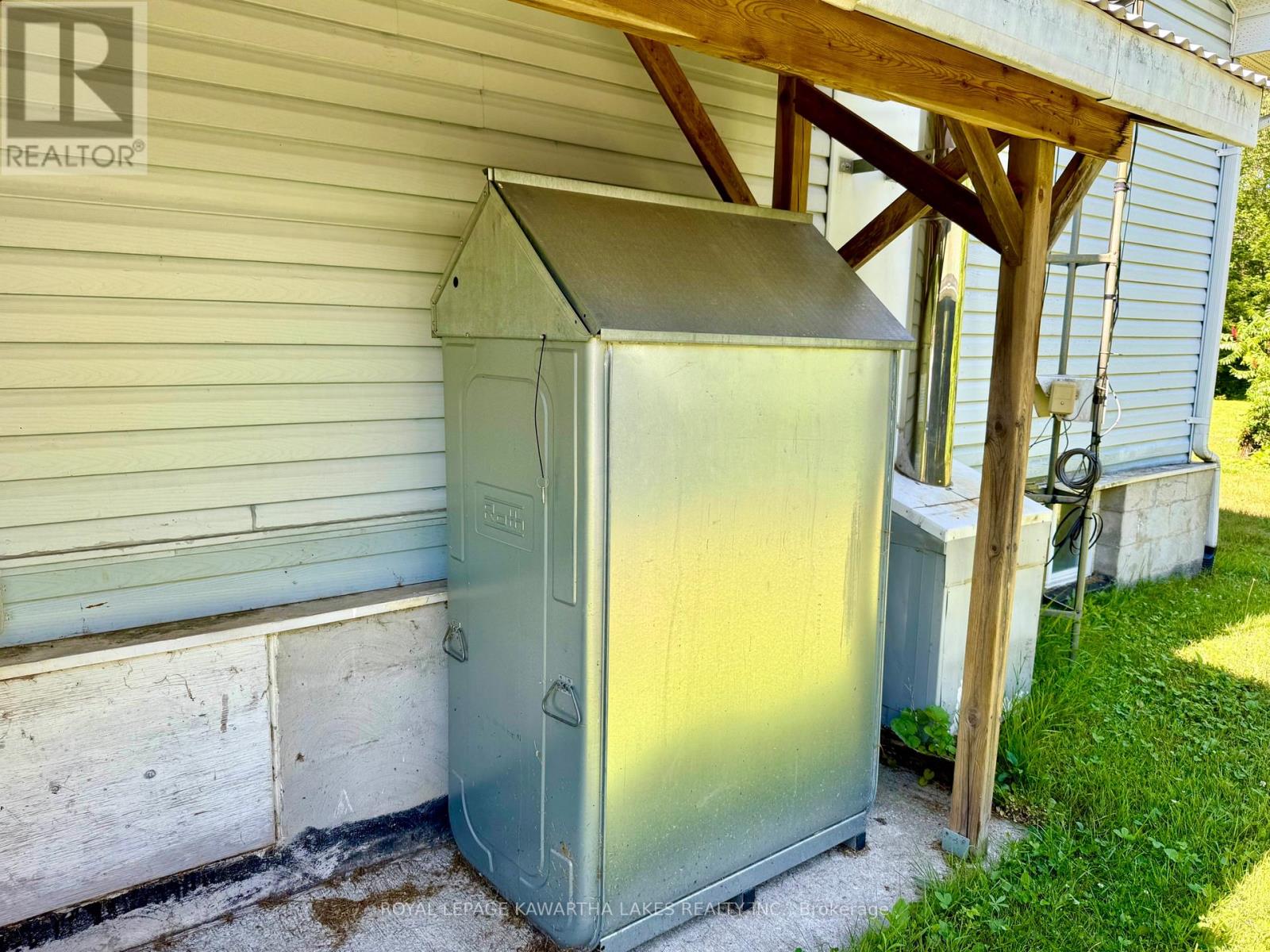 1721 Newton Street, Tay, Ontario  L0K 1N0 - Photo 44 - S12490278