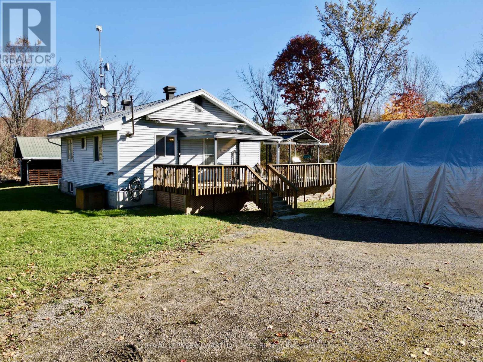 1721 Newton Street, Tay, Ontario  L0K 1N0 - Photo 6 - S12490278