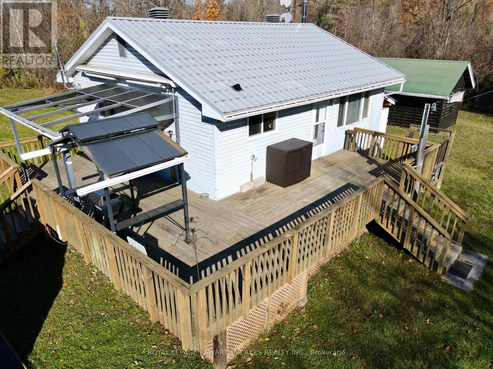 1721 Newton Street, Tay, Ontario  L0K 1N0 - Photo 9 - S12490278